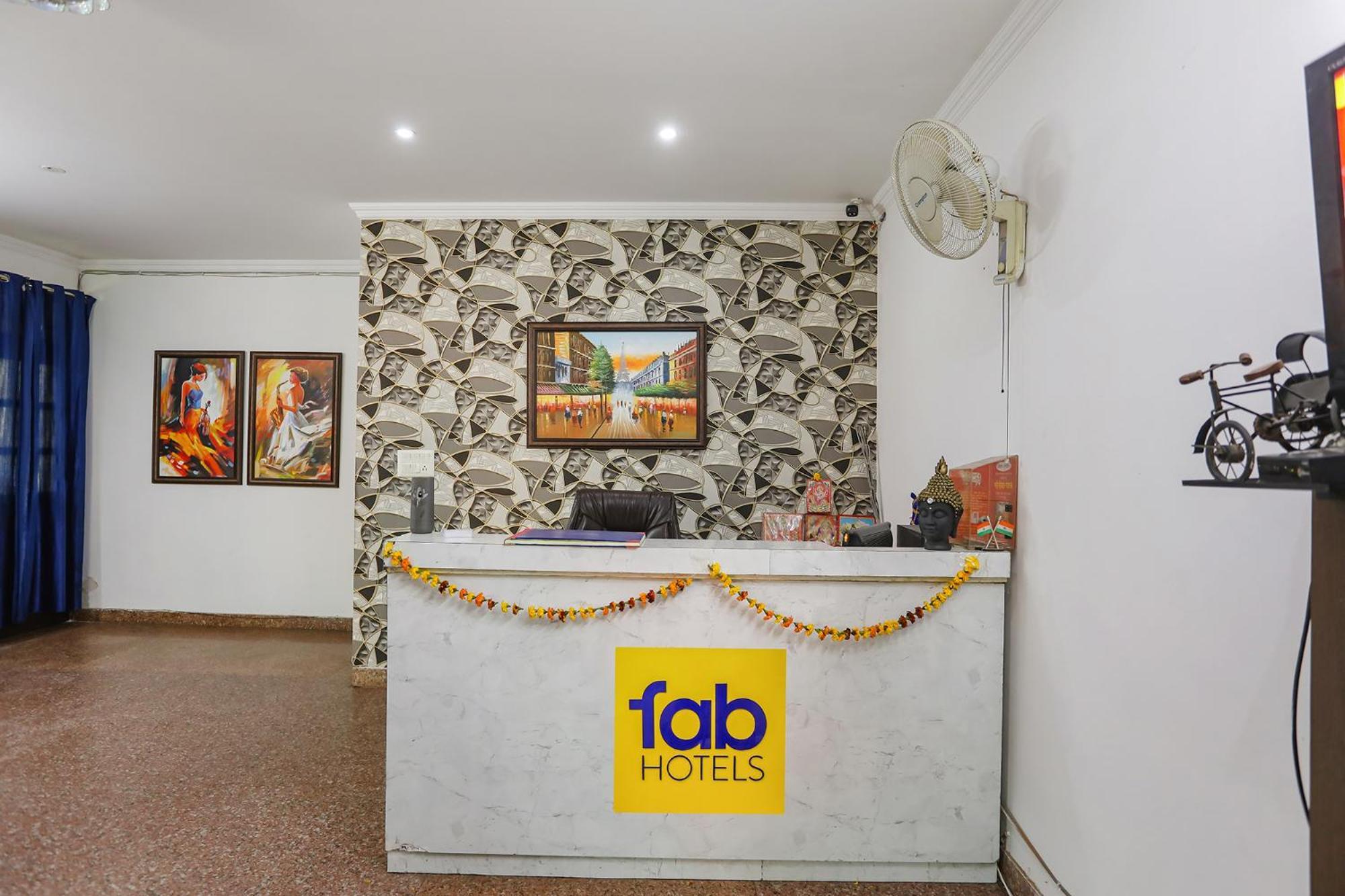 Fabhotel Corporate Stay ノイダ エクステリア 写真